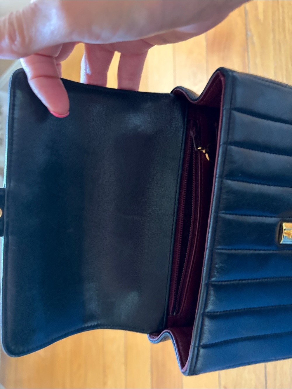 CHANEL vintage vertical top handle - Picture 11 of 15